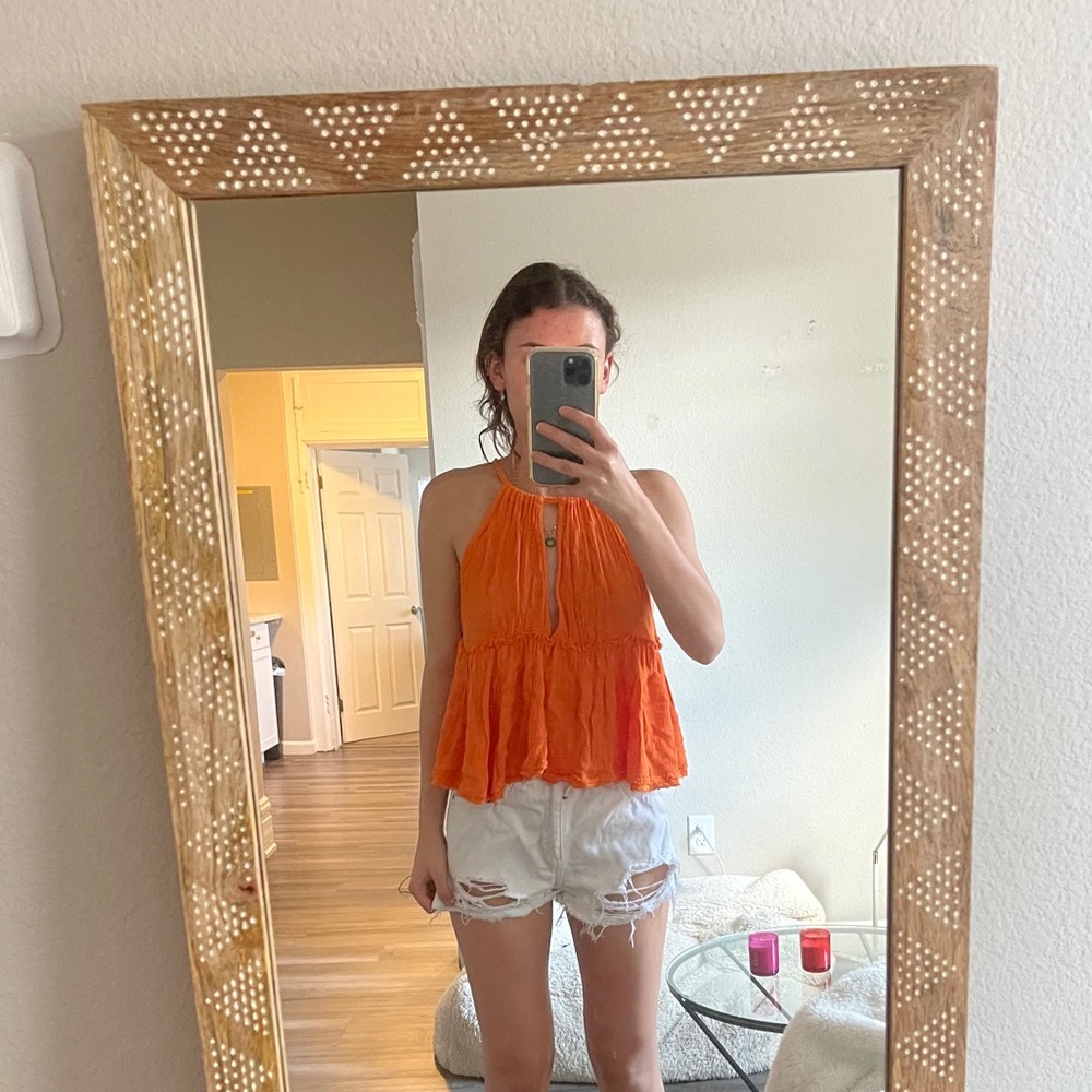 Orange top